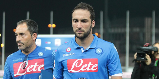 EWC王者荣耀：银河战舰巅峰对决获胜，AG 4-3 TT首夺EWC冠军